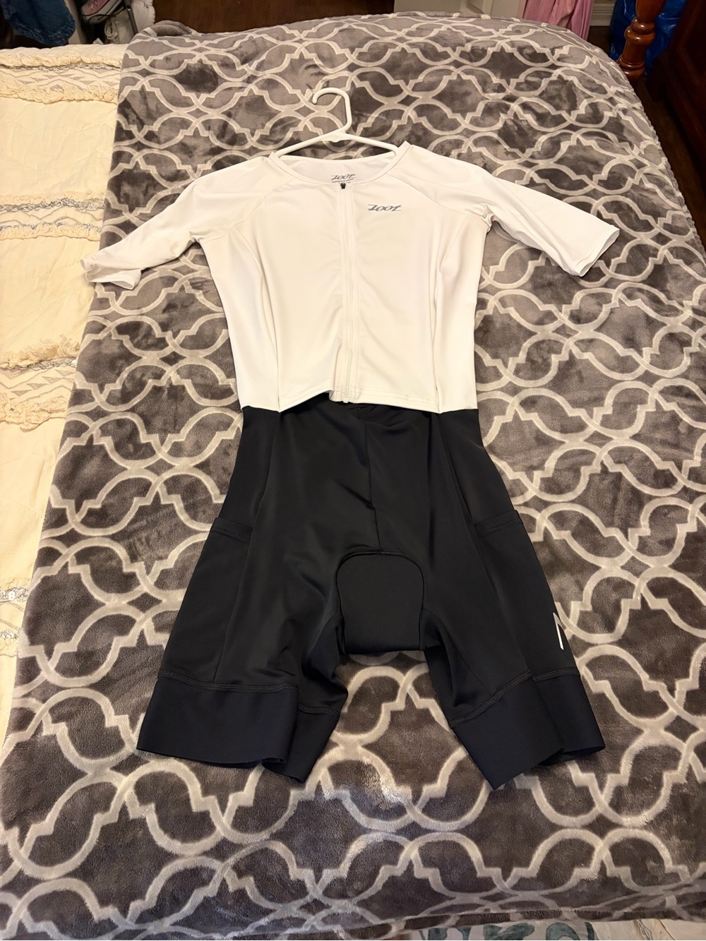 Zoot womens White & Black Performance One-Piece triathalon  Suit